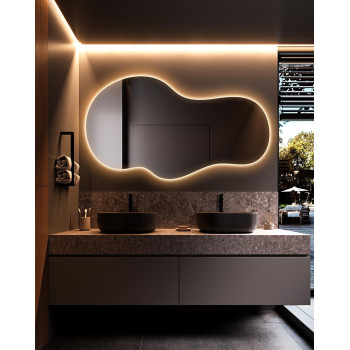 Зеркало настенное бесформенное с фоновой интерьерной подсветкой E010