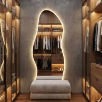 Зеркало волнистой формы в полный рост с парящей подсветкой E022