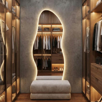 Зеркало волнистой формы в полный рост с парящей подсветкой E022