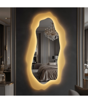 Настенное дизайнерское декоративное зеркало неправильной асимметричной формы на металлическом основании с задней фоновой подсветкой Голден Лайт