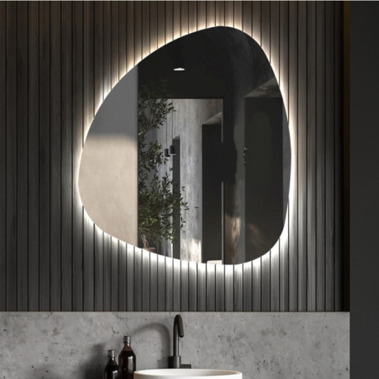 Зеркало неправильной формы с парящей эмбилайт подсветкой Лерой