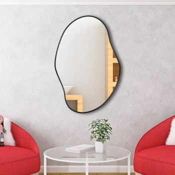 Зеркало в чёрной фигурной раме Эра