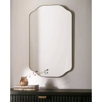 Зеркало в тонкой металлической раме с скругленными зубчатыми углами Элтон Латунь