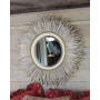 Круглое настенное зеркало в раме с перьями Ларс Белое