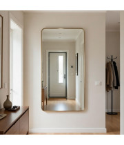 Настенное и напольное большое зеркало в полный рост в тонкой латунной раме с закругленными углами Аристо