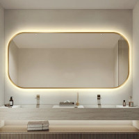 Зеркало с закруглёнными углами с задней фоновой подсветкой в золотой раме Ауро 3