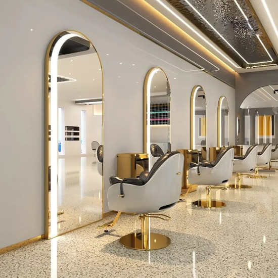 Зеркало для парикмахерских и салонов красоты в форме арки с декоративной подсветкой в тонкой металлической раме MM032 Зеркало для парикмахерских и салонов красоты в форме арки с декоративной подсветкой в тонкой металлической раме MM032