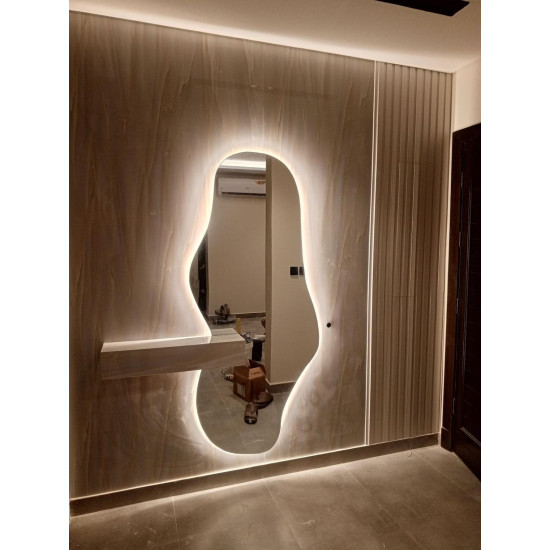 Настенное зеркало в полный рост с задней фоновой подсветкой под тумбу, консоль, полку Лайн 002