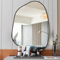 Зеркало декоративное неправильной формы в чёрной раме MM007