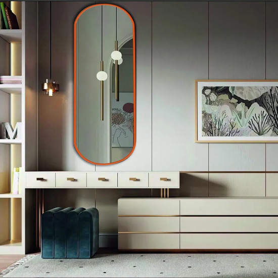 Овальное настенное зеркало-капсула в полный рост в оранжевой раме N029