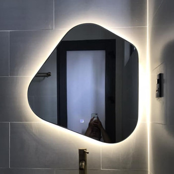Зеркало ассиметричной формы со светодиодной LED-подсветкой Элегант